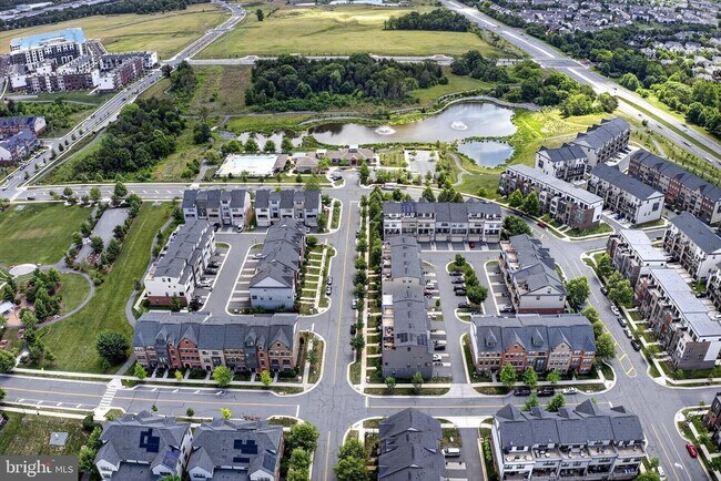 Building Photo - 22426 Philanthropic Dr