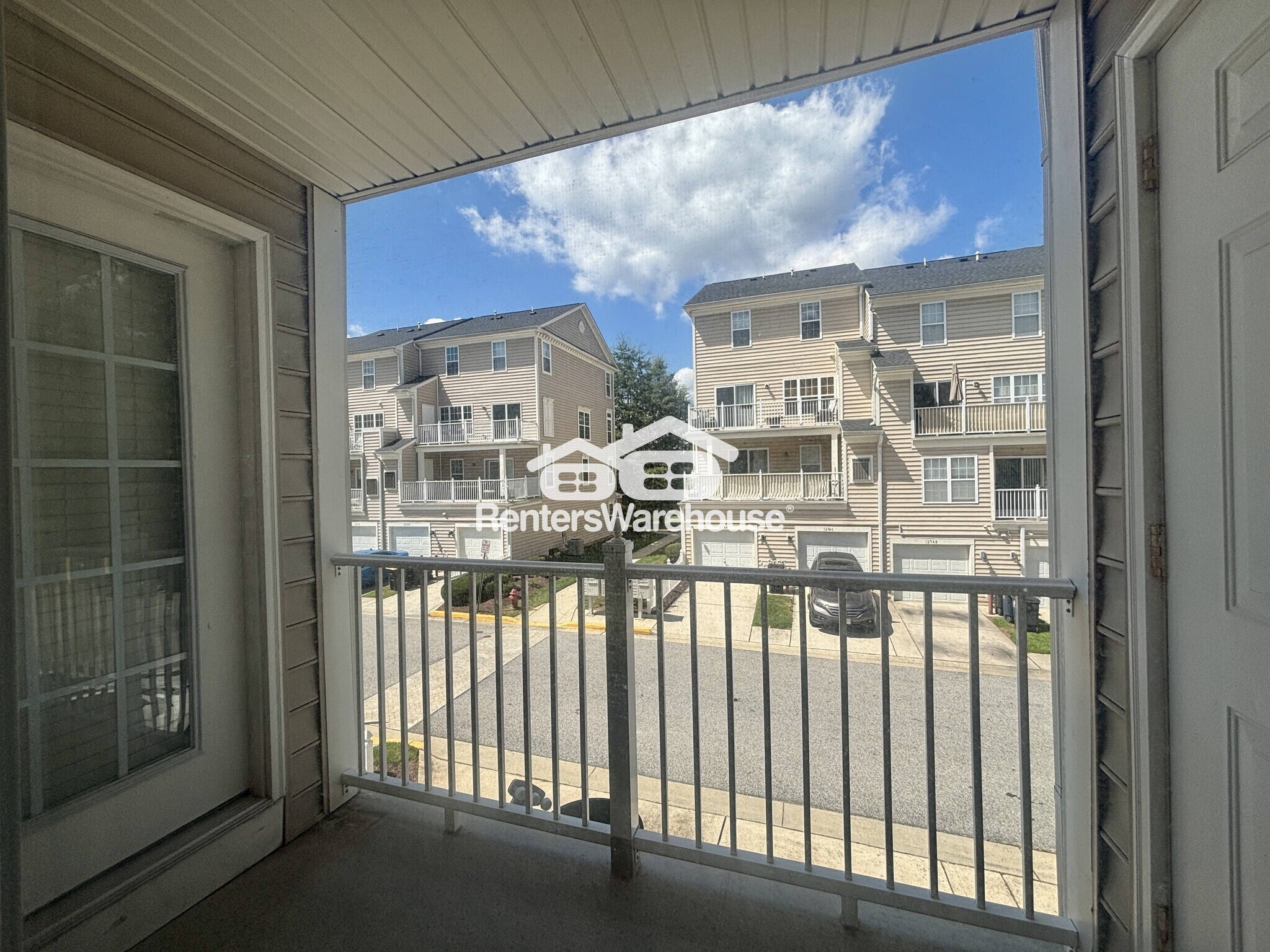 Building Photo - 923 Pine Forest Ln