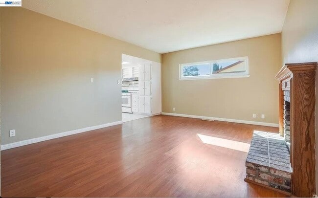 Building Photo - 3309 St James Pl