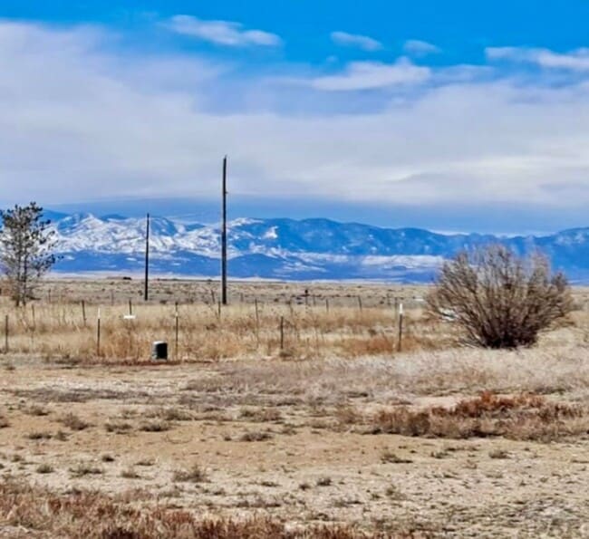 Building Photo - 324-326 W Coral Dr