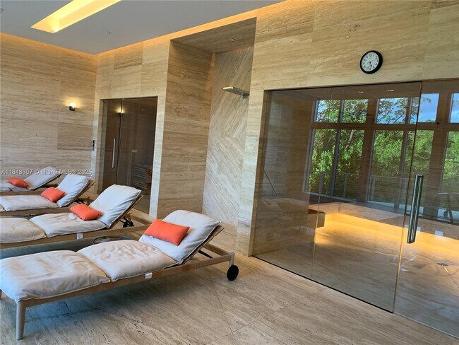 Building Photo - 16385 Biscayne Blvd