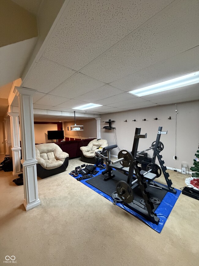 Building Photo - 10211 Hidden Mdw Ln