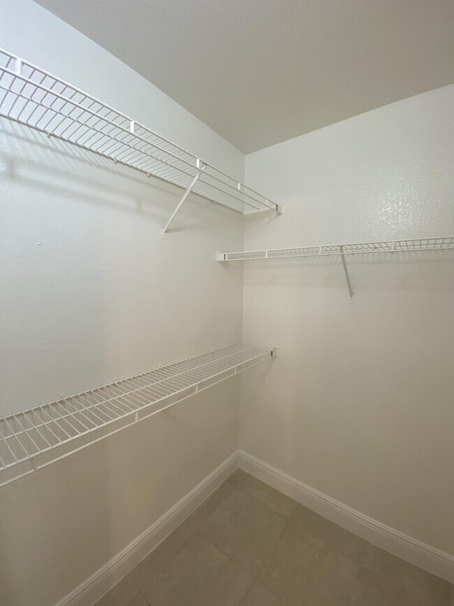 Building Photo - 1725 Palm Cove Blvd