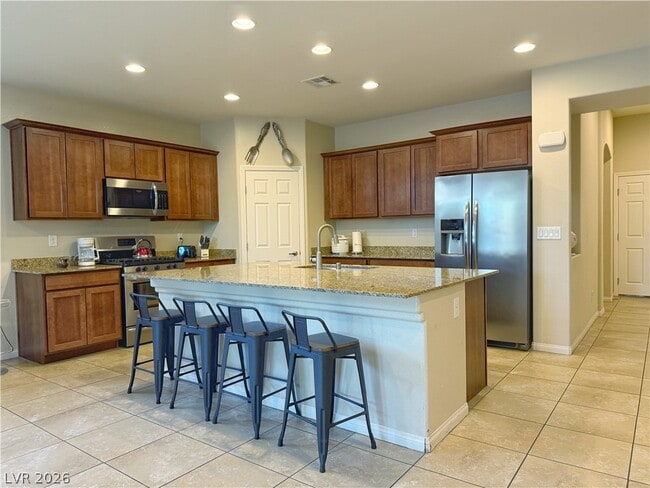 Building Photo - 3548 E Tompkins Ave