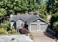 Building Photo - 1577 Woodside Dr