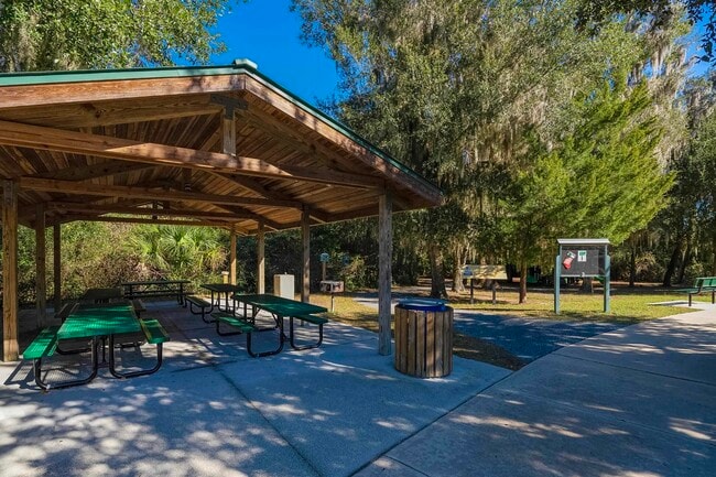 Building Photo - 1040 Dorado Dr