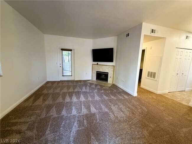 Building Photo - 5250 S Rainbow Blvd