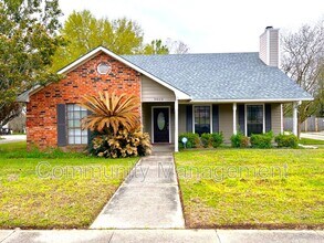 Building Photo - 9868 Kinglet Dr