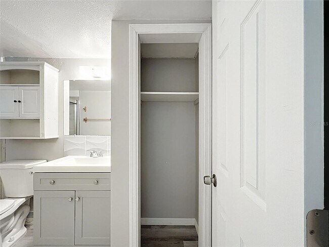 Building Photo - 11705 3rd St E