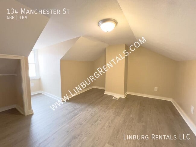 Building Photo - 134 Manchester St