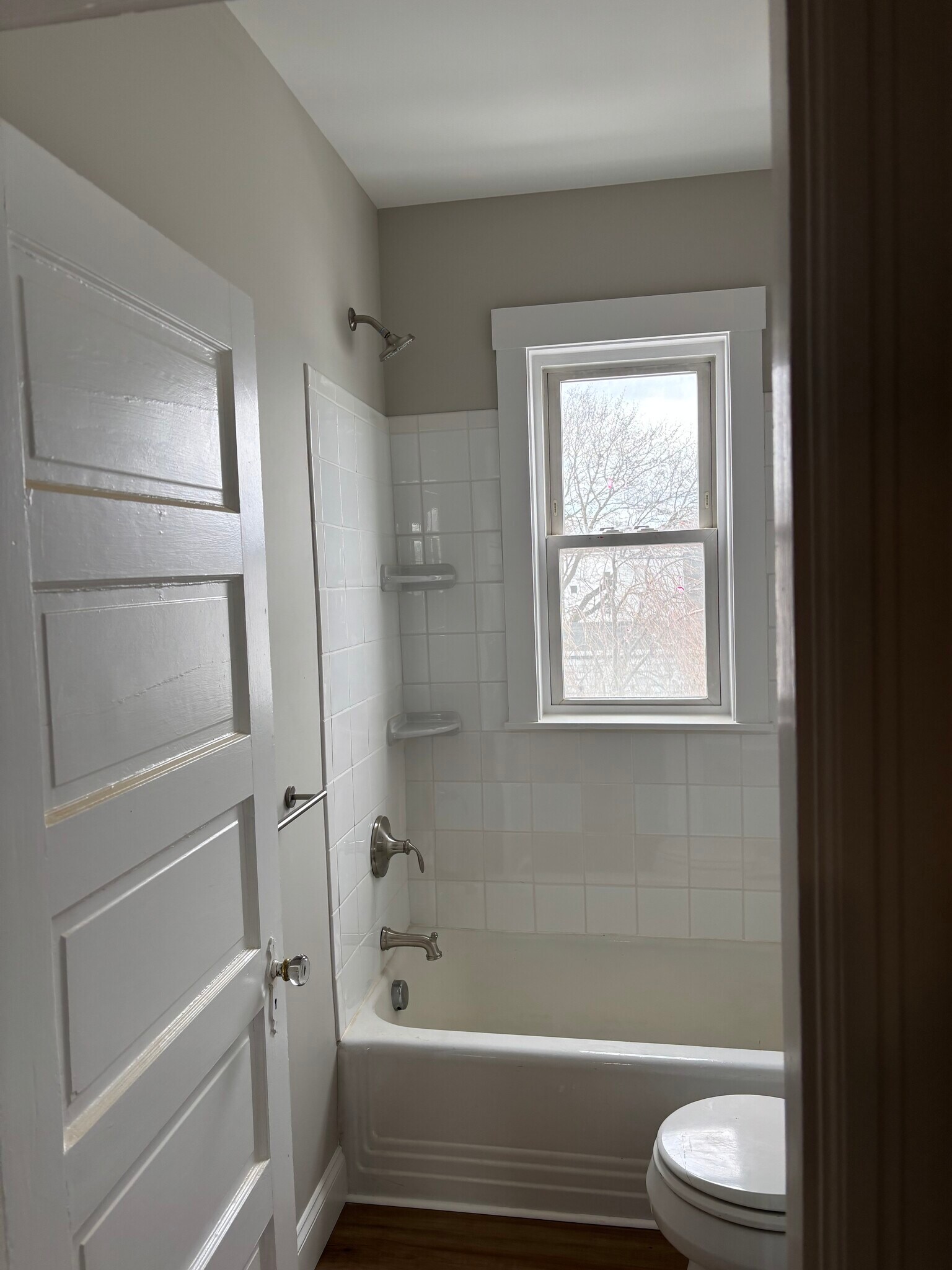 Building Photo - 206 Jewett St