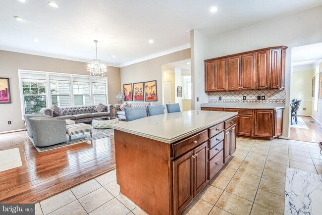 Building Photo - 24990 Mineral Springs Cir