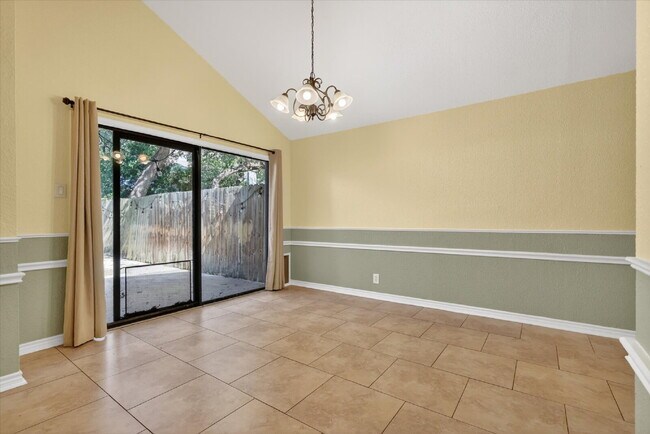 Building Photo - Updated One Story Home in Morning Glen