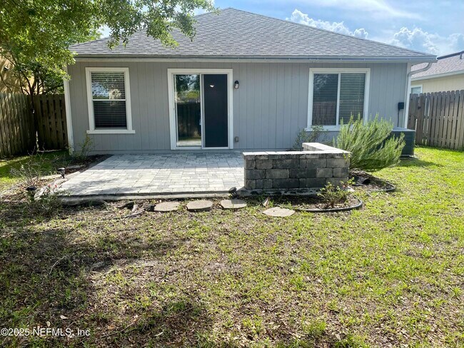 Building Photo - 196 Brookfall Dr