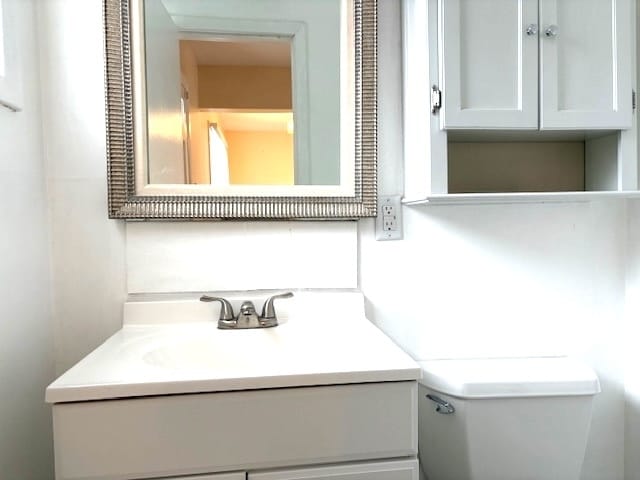 Building Photo - 811 Hibbard Rd