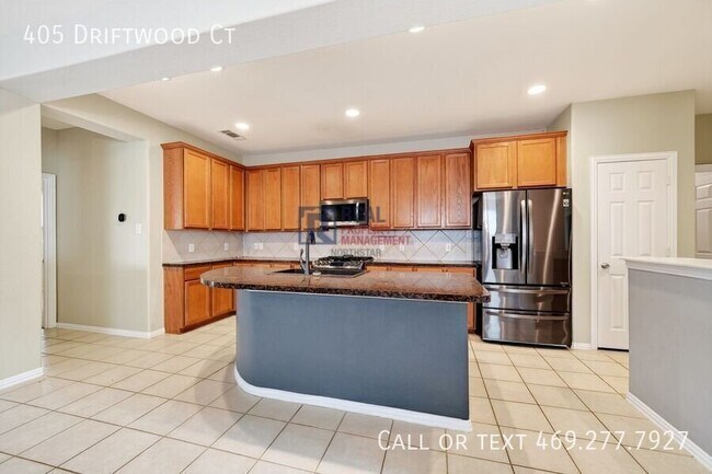 Building Photo - 405 Driftwood Ct