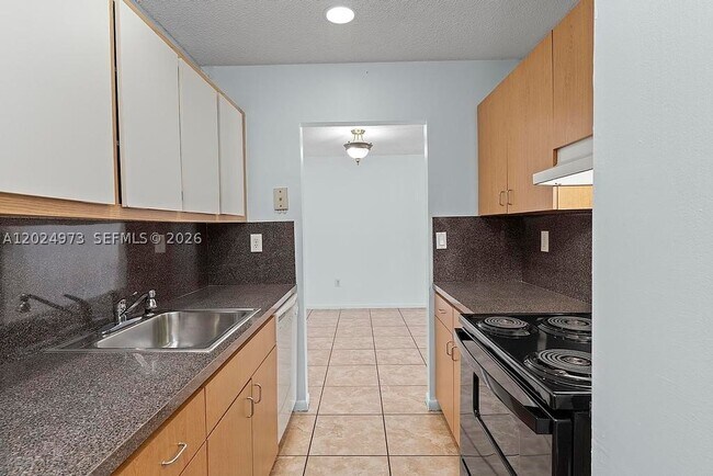 Building Photo - 7403 SW 152nd Ave