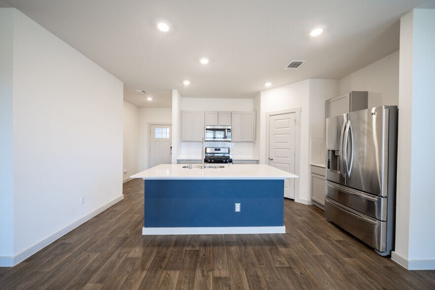 Building Photo - 119 Big Cypress Byu Rd