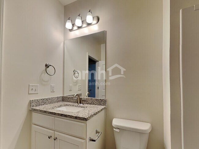 Building Photo - 1682 Weatherbrook Cir