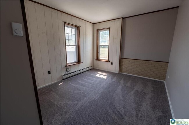 Building Photo - 516 Broad St