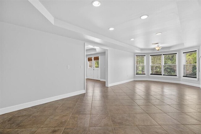 Building Photo - 4537 Grandview Pkwy