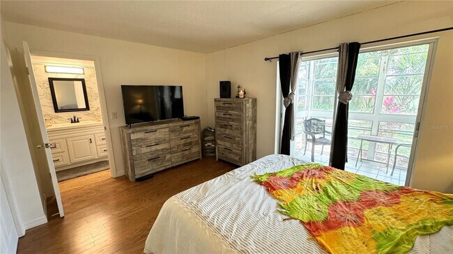 Building Photo - 4480 Ironwood Cir