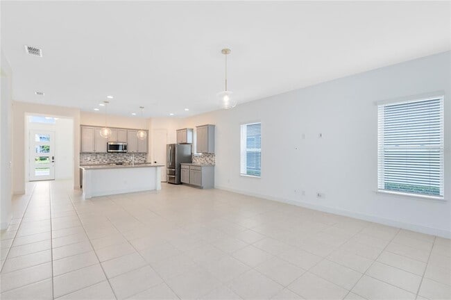 Building Photo - 8250 Nemours Pkwy