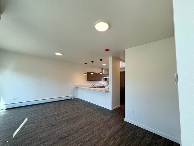 Building Photo - 1285 Chugach Way