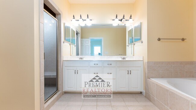 Building Photo - 6766 Bridge Way