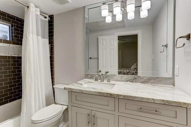 Building Photo - 248 Westcott St