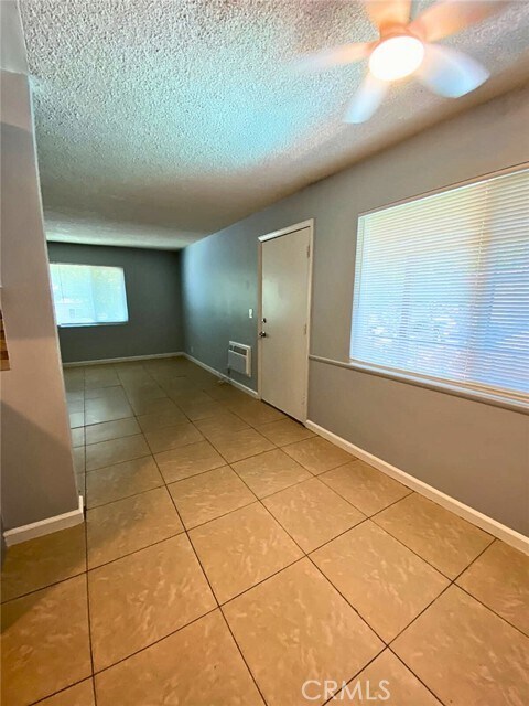 Building Photo - 811 Orchid Ct