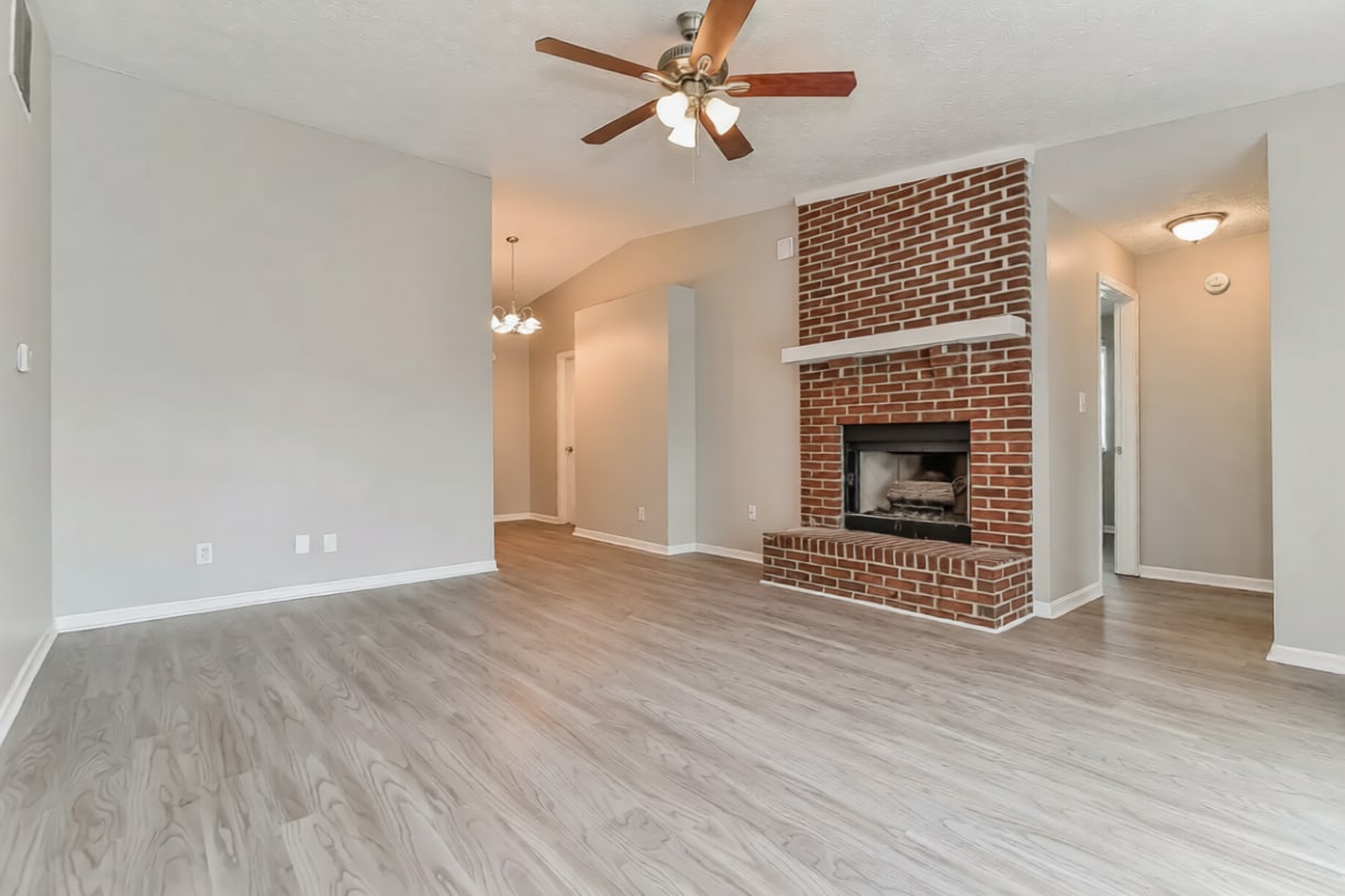 Building Photo - 1825 Keystone Lakes Dr