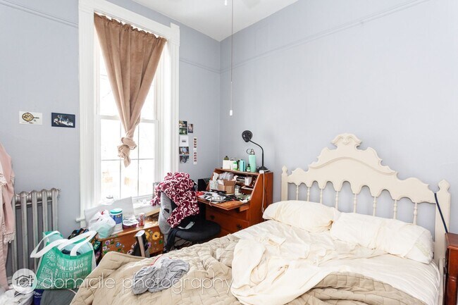 Building Photo - 2903 W Belden Ave