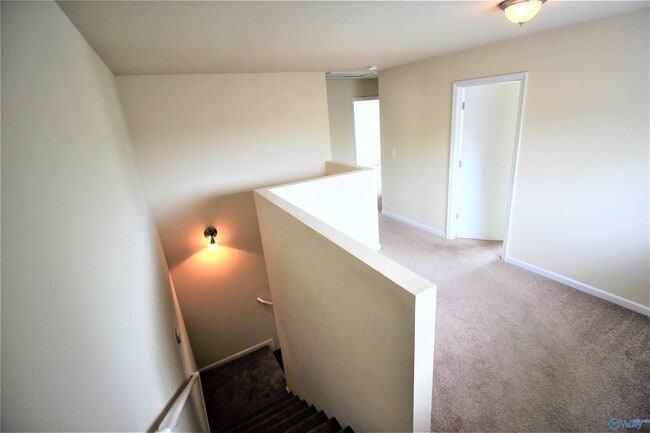 Building Photo - 269 Bermuda Lakes Dr