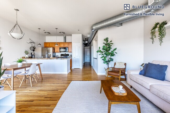 Building Photo - 1441 Central St