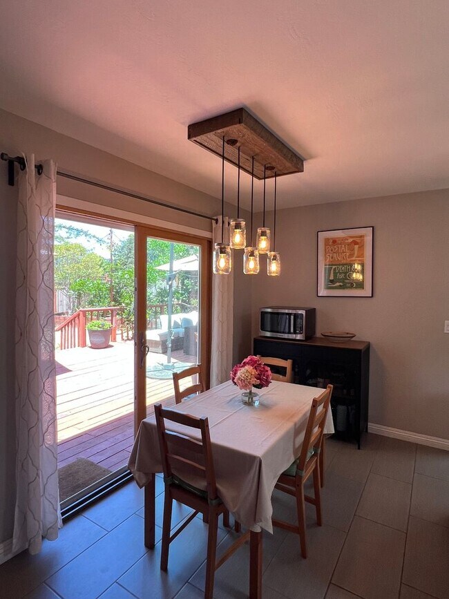 Building Photo - Beautiful 3 Bedroom Home in Scotts Valley ...