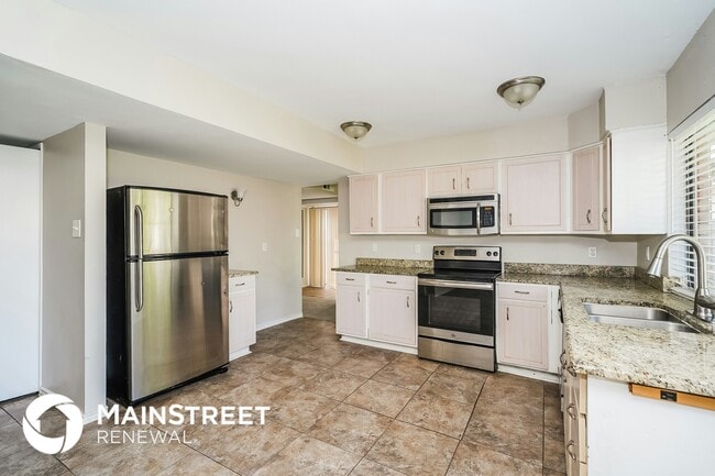 Building Photo - 7516 Four Winds Dr