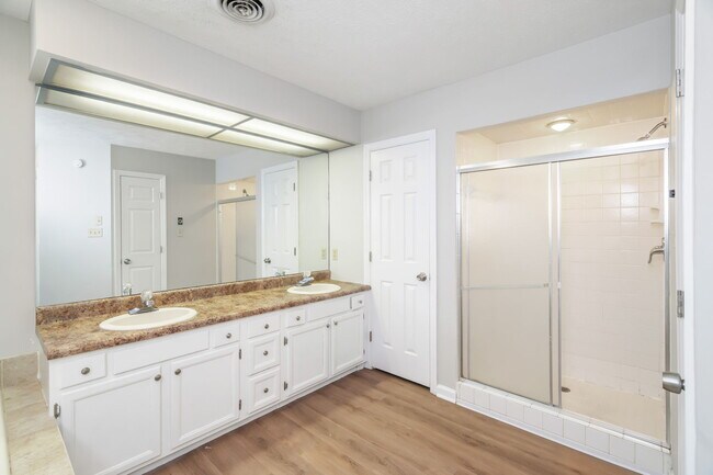 Building Photo - 4051 Heather Ct NW