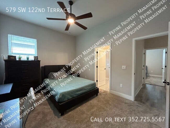 Building Photo - 579 SW 122nd Terrace