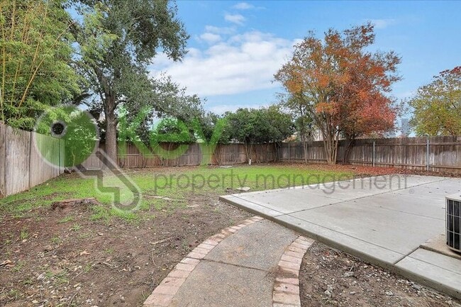 Building Photo - 8573 Meandering Way