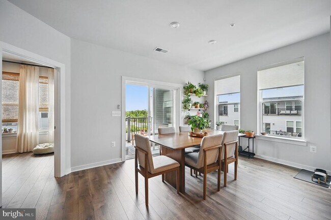 Building Photo - 44623 Wolfhound Sq