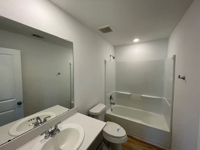 Building Photo - 24019 Laurel Farms Dr