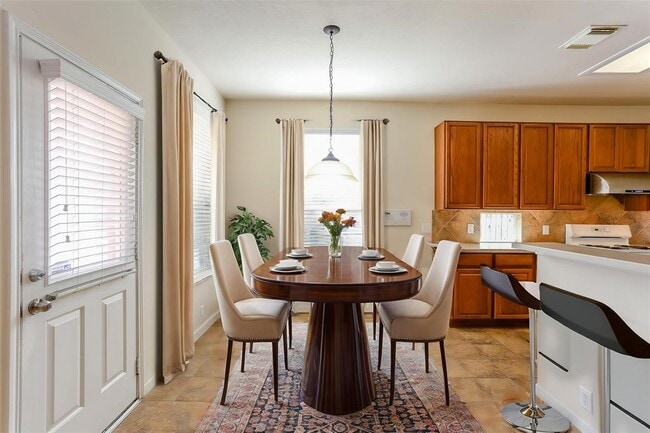Building Photo - 9007 Lavender Field Ct