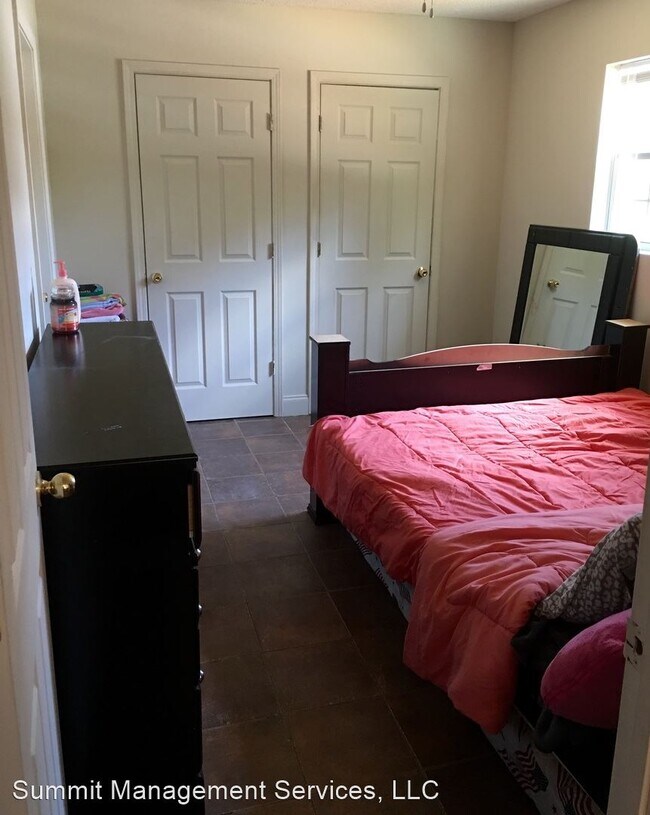 Building Photo - 1 br, 1 bath House - 17B PR 1109