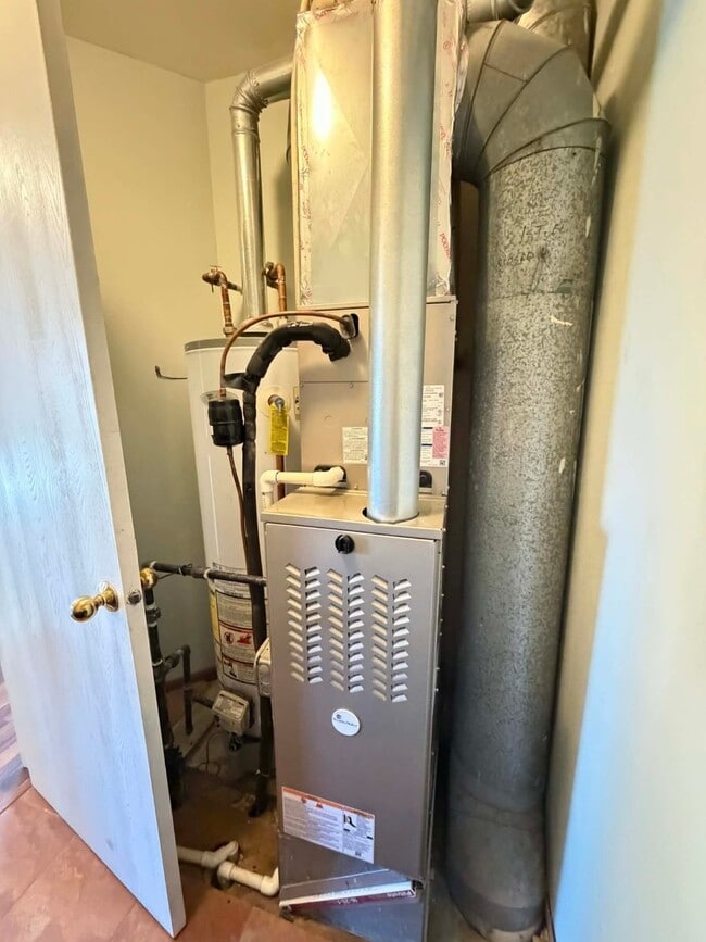 Building Photo - 1268 Old Mill Ln