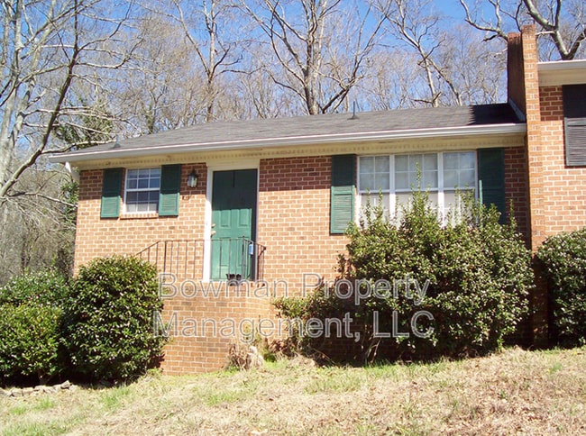 Primary Photo - 132 Oxford Ct