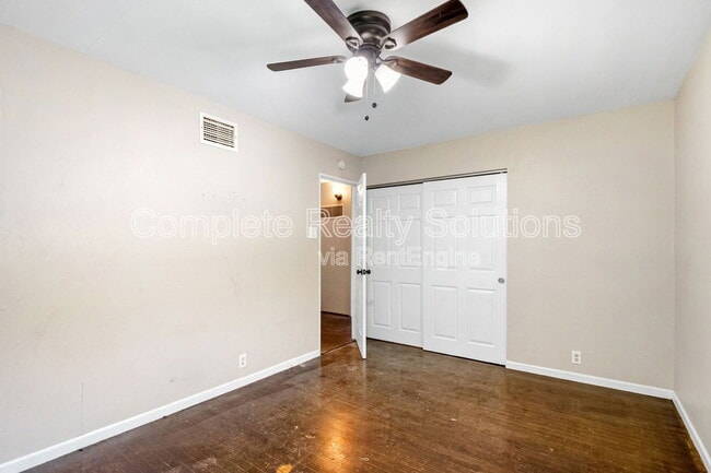 Building Photo - 10315 Monarch Dr