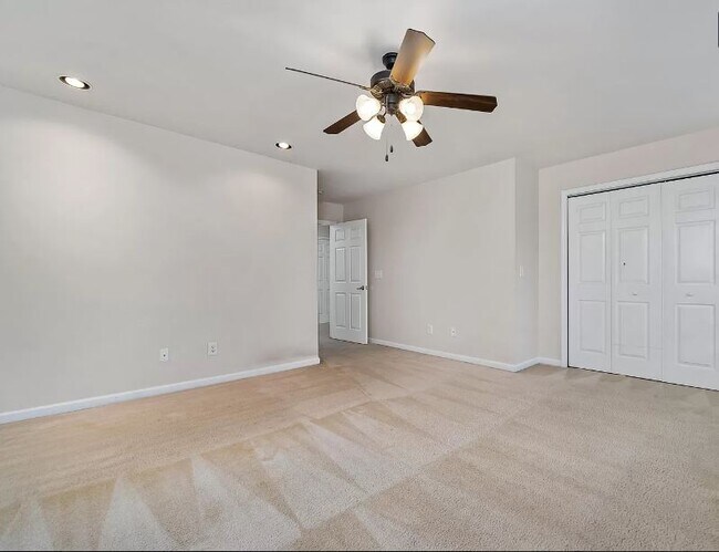 Building Photo - 1709 Cherokee Rd