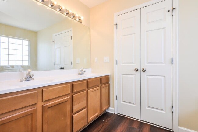 Building Photo - 3131 Trassacks Dr