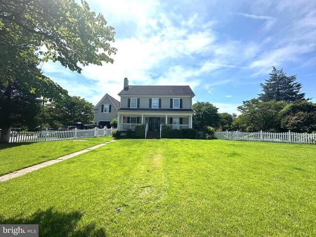 Building Photo - 7009 Hickory Hill Rd